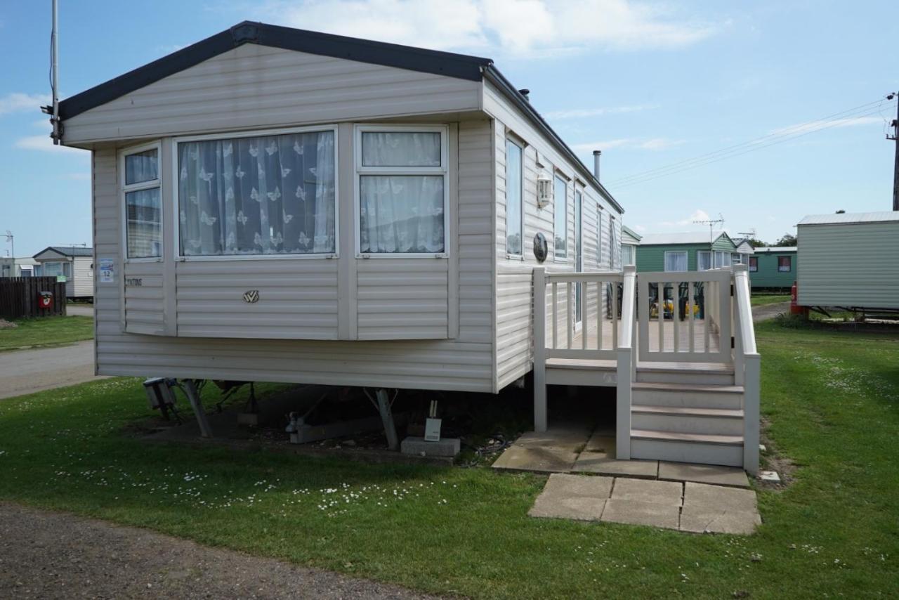 היצ'ם Lyntons 3 Bedroom Caravan Pets Stay Free Linen Included מראה חיצוני תמונה