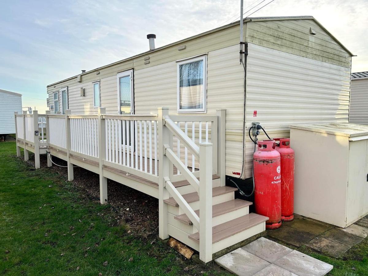 היצ'ם Lyntons 3 Bedroom Caravan Pets Stay Free Linen Included מראה חיצוני תמונה