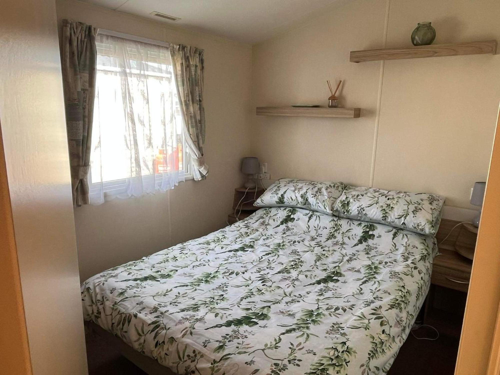 היצ'ם Lyntons 3 Bedroom Caravan Pets Stay Free Linen Included מראה חיצוני תמונה